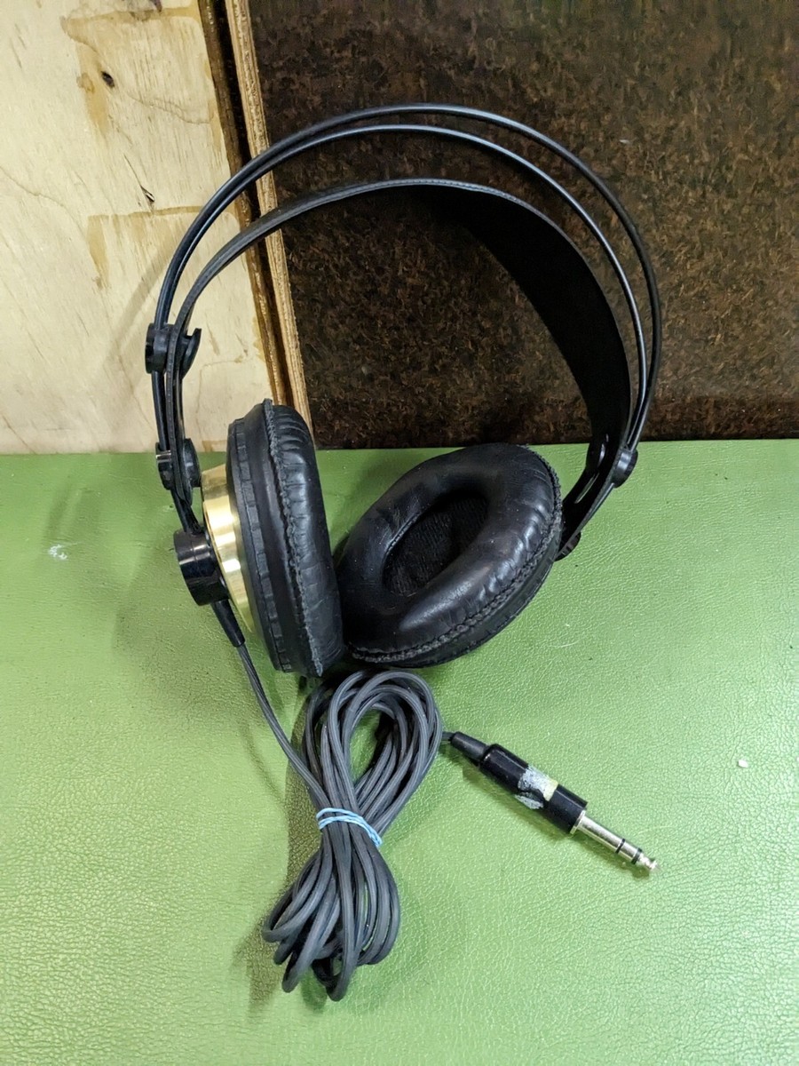 Vintage AKG K240 Studio Monitor Over Ear Headphones 600 Ohms Vintage AKG K240 Studio Monitor Over Ear Headphones 600 Ohms