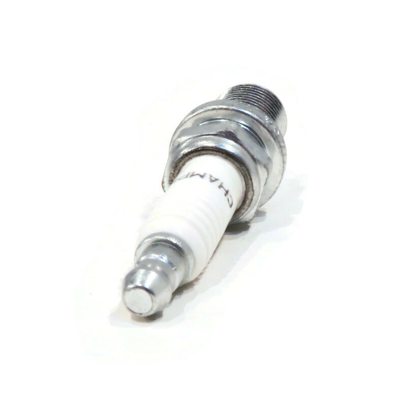 Pack of 24) Champion Spark Plugs for Briggs & Stratton 692051 