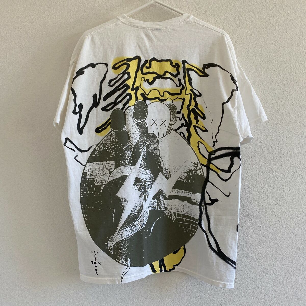 NEW Travis Scott Cactus Jack Kaws For Fragment Tee T-Shirt NEW Travis Scott Cactus Jack Kaws For Fragment Tee T-Shirt
