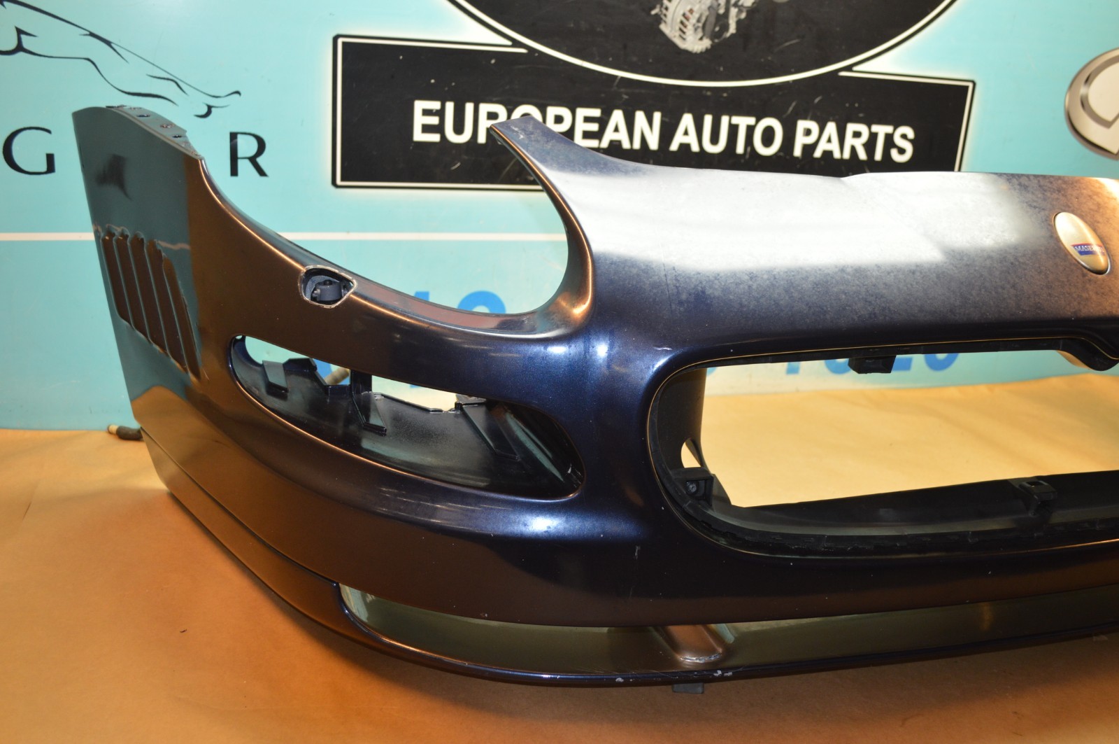 2005 M138 MASERATI COUPE GT FRONT BUMPER WITH AFTERMARKET SIDE VENTS BLUE