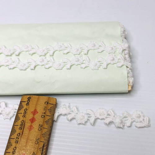 Vintage Lace Fabric Trim White Floral Edging Ribbon Piece Austrian Decorative - Picture 2 of 6