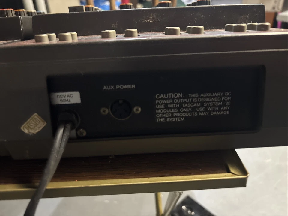 Микшер Tascam PE-20 включается - Изображение 4 из 4