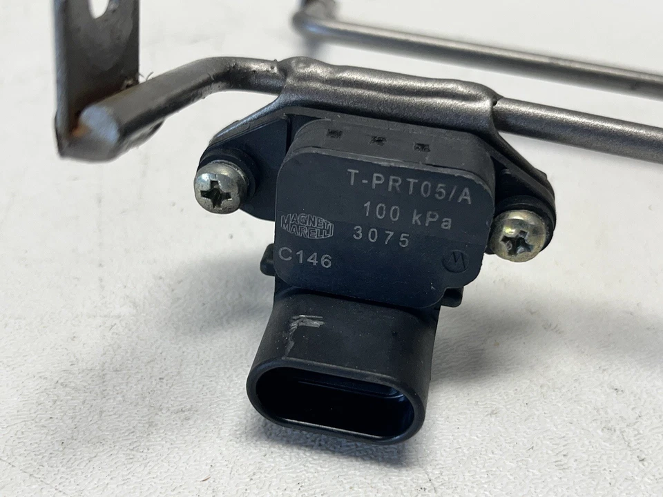 Sensor de temperatura barométrico Ducati Monster S2R 1000 Magneti com suporte - Imagem 3 de 4