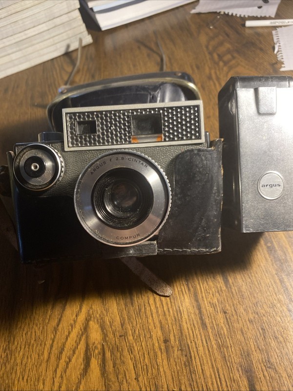 Vintage Argus Autronic I Camera - 2.8 Cintar Lens UNTESTED