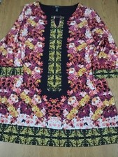 Style And Company Tops XL Women's Fashion Roses And Gold Color Trim