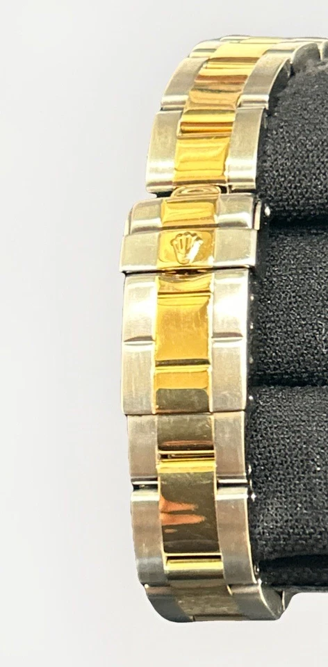 Rolex Yacht-Master 29 MM. 16623 Gold and Silver Oyster Bracelet with Gold Bezel - Image 2 of 4