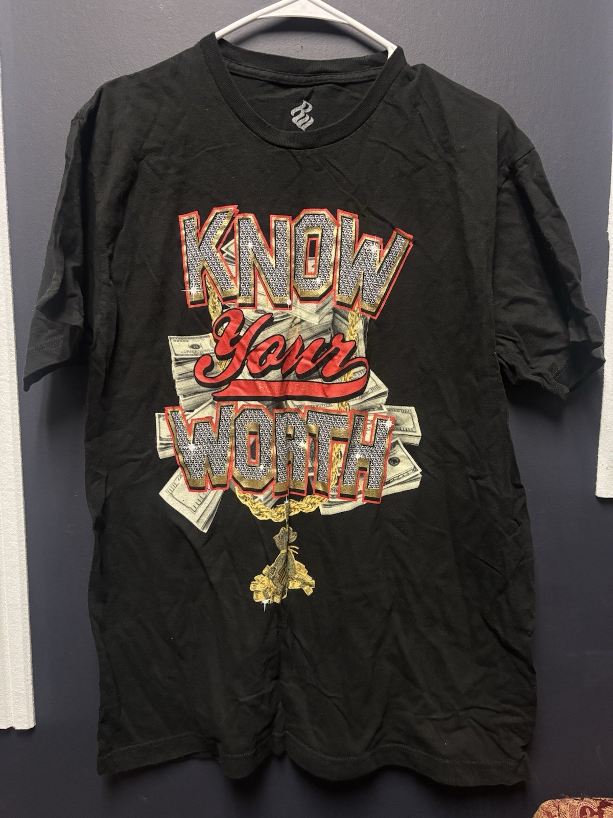 Rocawear Men’s Size L “Know Your Worth” T-Shirt