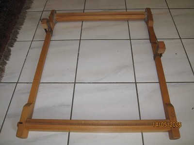 Großer Kircher Holz Webrahmen 60cm Breite Buche mit Kämmen und Schiffchen