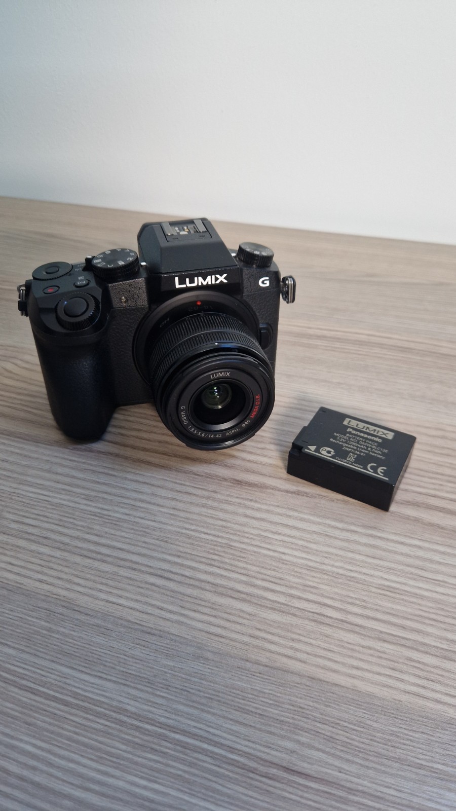 Panasonic Lumix G7 Mirrorless Digital Camera with 14-42mm Lens And Battery