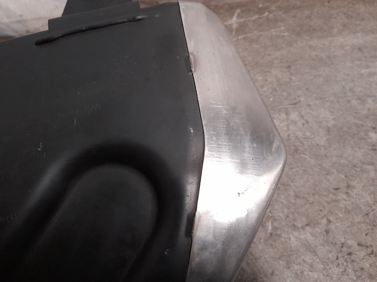 Ｋ❗️ Kawasaki Zx10 ZX 10 Exhaust Silencer KHI K 613 for sale
