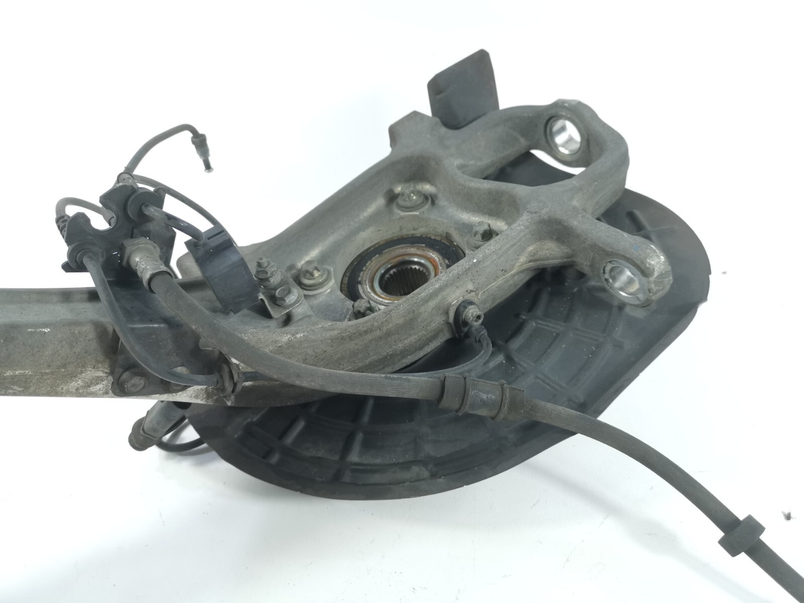 14-19 MASERATI QUATTROPORTE S Q4 FRONT LEFT DRIVER SIDE SPINDLE KNUCKLE HUB