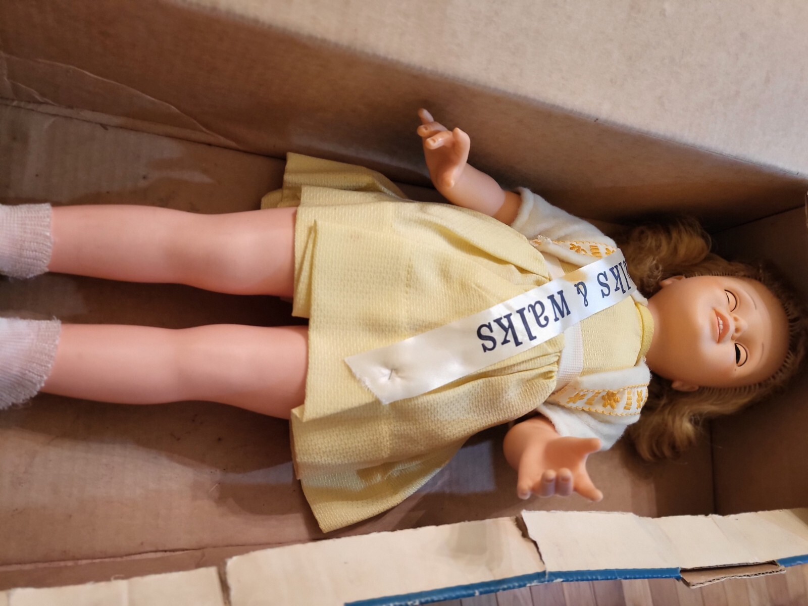 1963 Eegee's Tandy Talks Doll (Walking & Talking 22") See Description