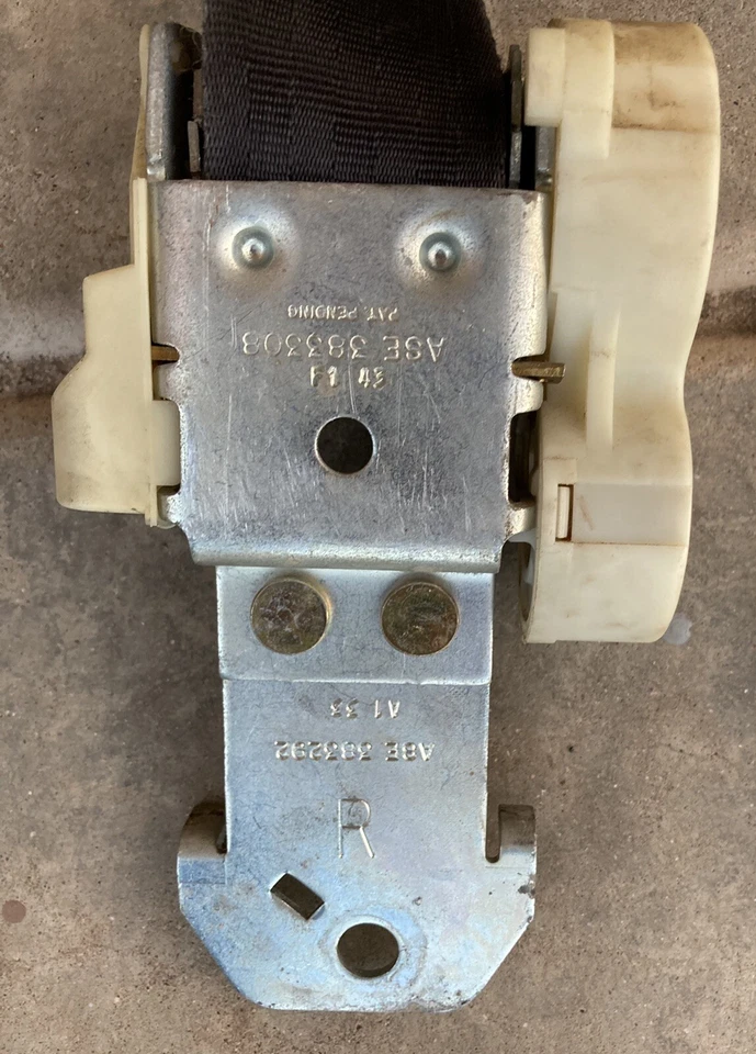 8955008688 1984-96 AMC|Jeep Cherokee XJ vagón de 4 puertas pasajero cinturón de seguridad negro Foto 2 de 2