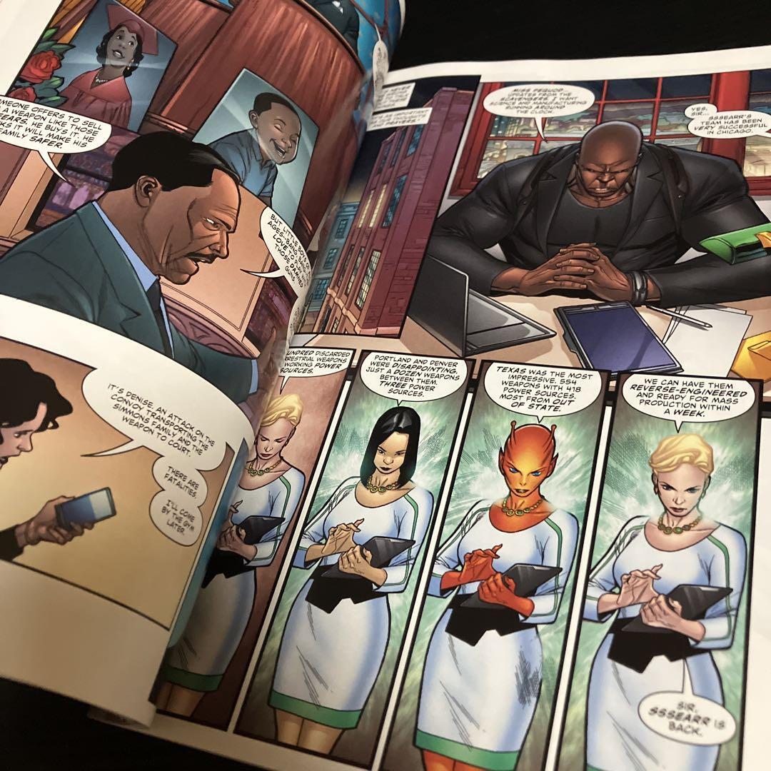 アメコミ・英語　BLACK LIGHTNING:COLD DEAD HANDS Black Lightning: Cold Dead Hands | DC Comics Issue