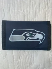 NFL SEATTLE SEAHAWKS LOGO OFFICIAL SPORTS TEAM TRIFOLD WALLET RICO INDUSTRIES