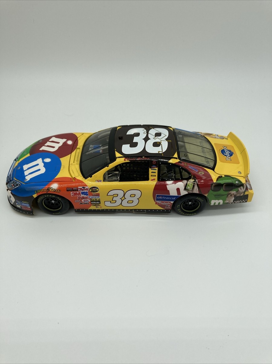 Action Elliott Sadler #38 M&M's 2006 Ford Fusion 1/24 | eBay
