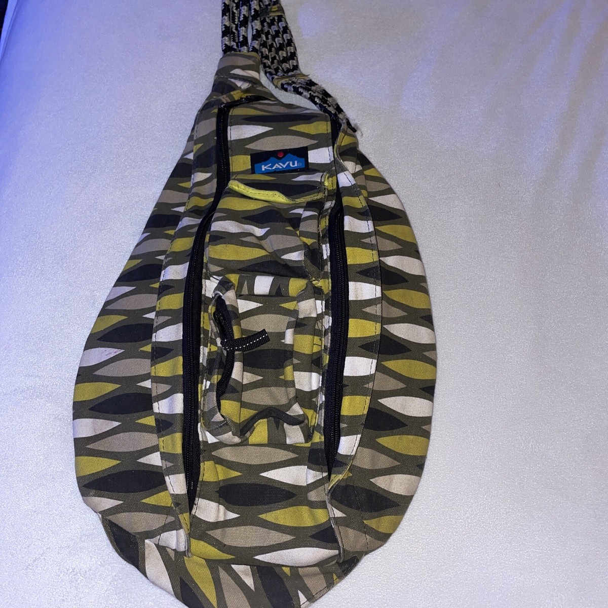 Kavu Rope Sling Black Tan Yellow Backpack Bag Crossbody | eBay display picture 3