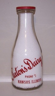 SAXTON'S DAIRY Round Pyro Quart Milk Bottle KANSAS ILLINOIS ILL IL Dairy TRPQ
