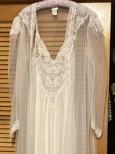VTG. New Frederick's  of Hollywood Sheer Lace Bridal Lingerie Maxi Gown Robe M