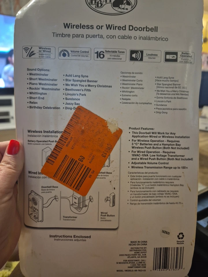 Timbre de puerta Hampton Bay inalámbrico o con cable en marco negro con inserto blanco Foto 3 de 3