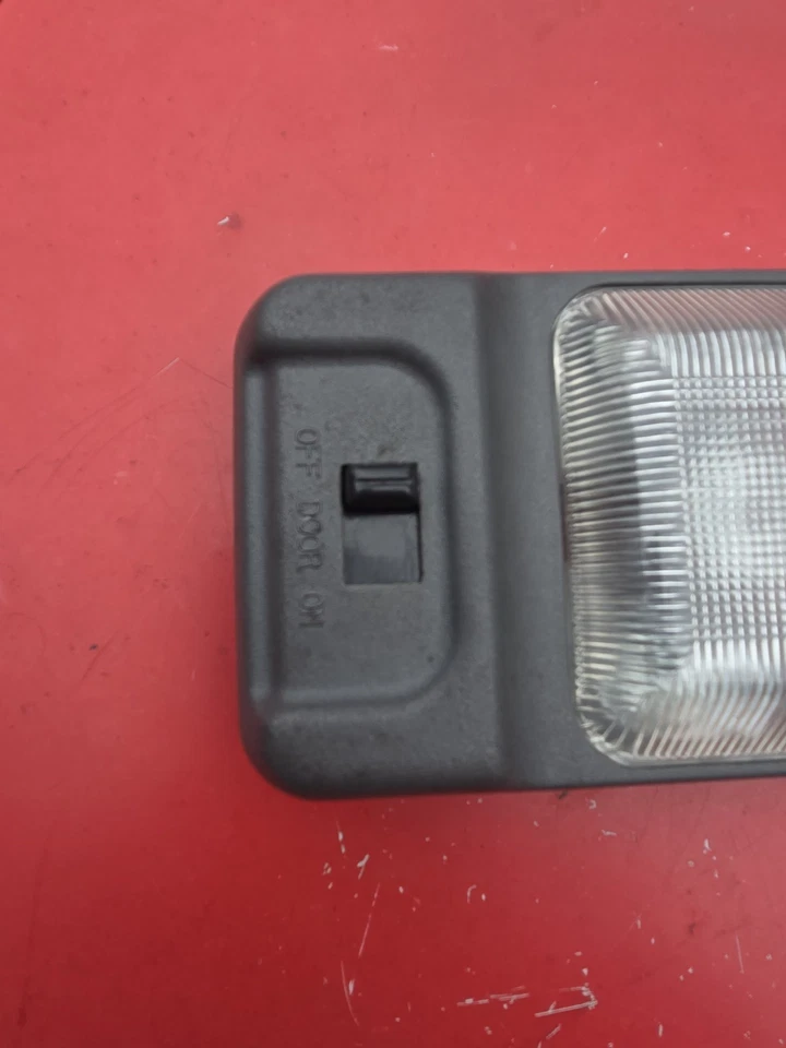 1988-2002 ISUZU TFR BRAVO HOLDEN RODEO TROOPER OEM INTERIOR DOME LIGHT - Image 3 of 4