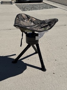 NEW BIRD & BUCK SHOOTERS 360° SWIVEL FOLDING STOOL HUNTING FISHING CAMPING