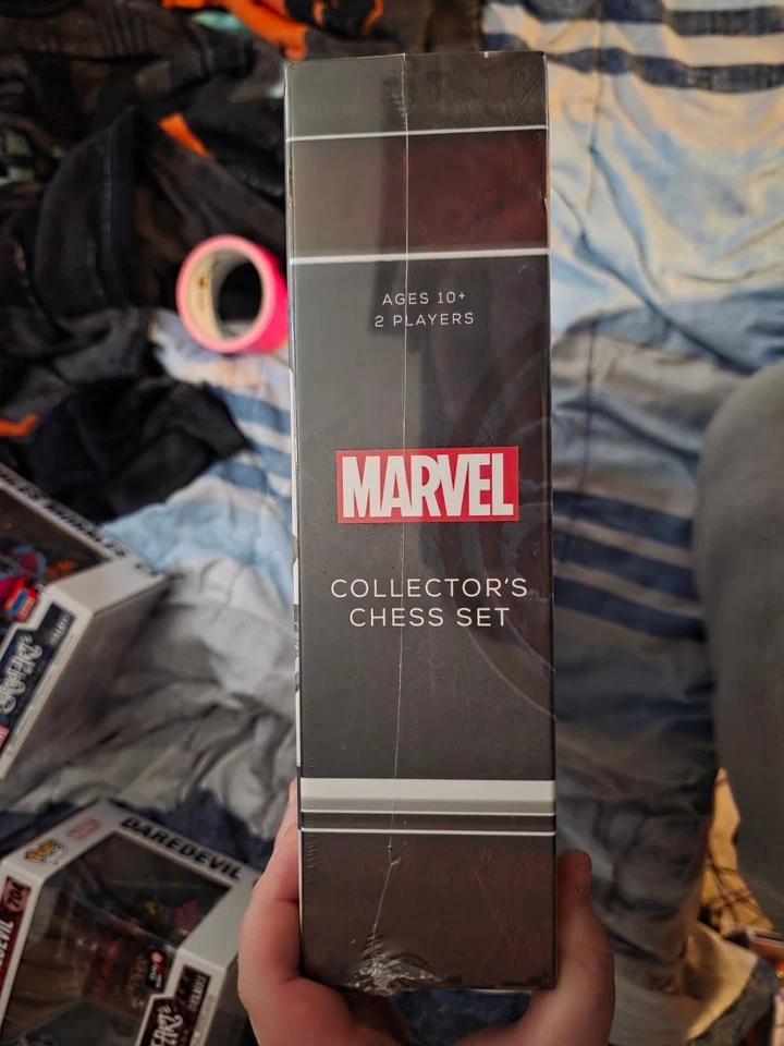 Juego de Ajedrez Coleccionista Marvel Licencia Oficial Ajedrez Esculpido Personalizado [RARO] Foto 2 de 3