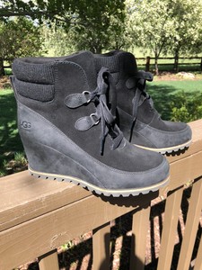 ugg valory ankle boot black