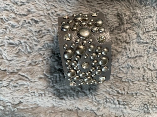 Silver Grey Pearl cuff bracelets - 10 various bracelets - Picture 8 of 13