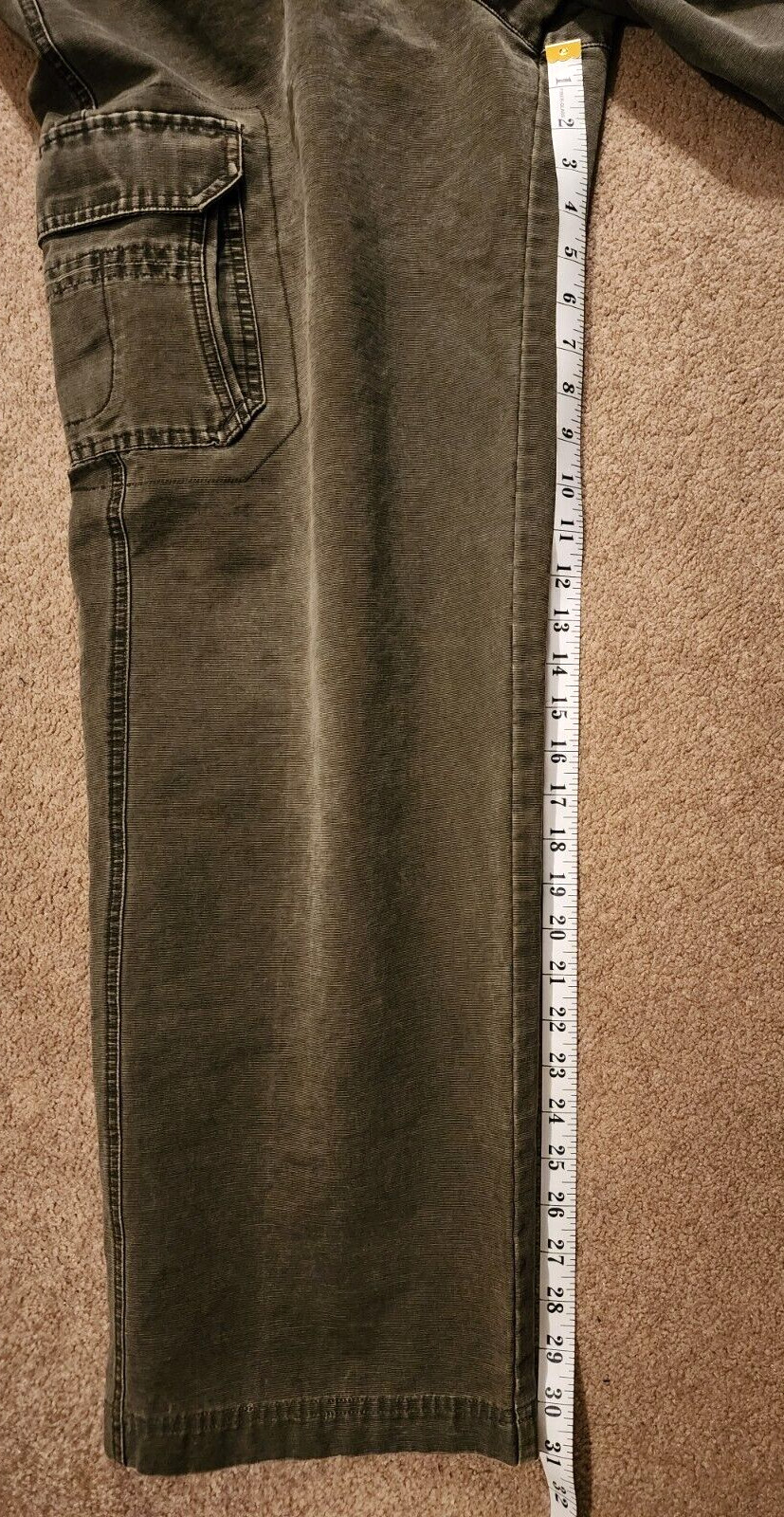 Columbia Men&rsquo;s Cargo/Hiking/Utility Pants, Size 36x32, Army Green