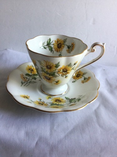 Royal Standard Tea Cup & Saucer Set Floral Multicolor Fine Bone China England - Picture 1 of 21