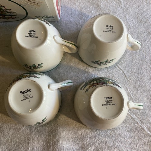 Spode Christmas Set of 4 Coffee/Tea Cups 3 Saucers Original Box Christmas Trees - Picture 5 of 11