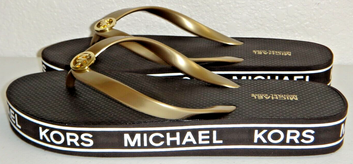 MICHAEL KORS Signature Flip Flops Flat Sandals Thongs Gold MICHAEL KORS Signature Flip Flops Flat Sandals Thongs Gold
