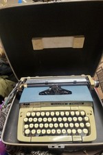 Smith-Corona Galaxie Deluxe Manual Portable T...