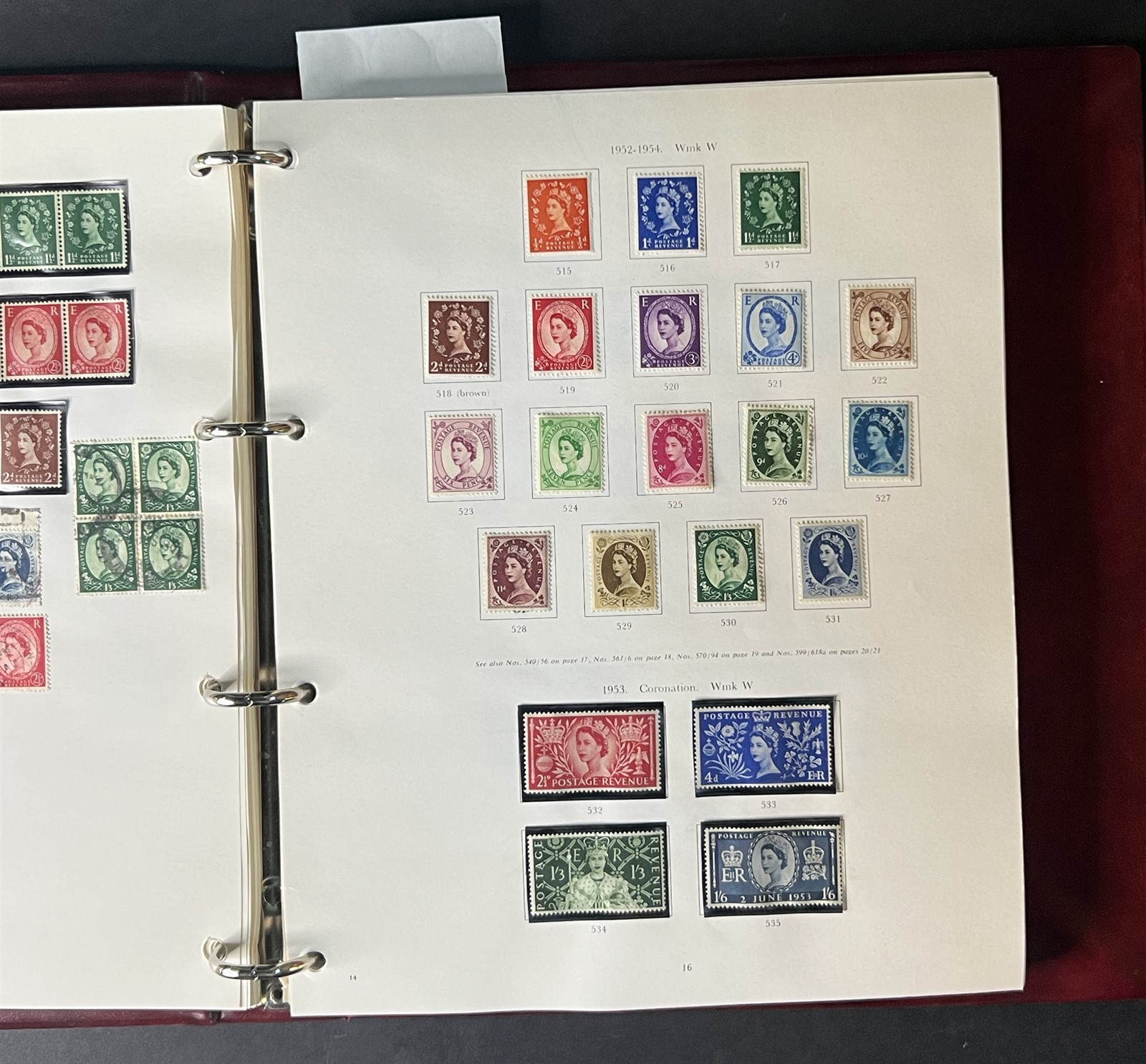 High Value Great Britain Collection in Gibbons Album 1940-1983 ZAYIX 0825G3895