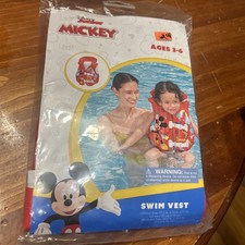 Disney Junior Mickey Swim Vest Ages 3-6. New.