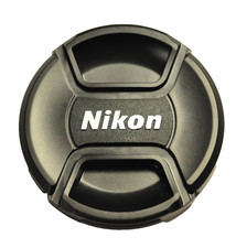 Nikon LC-72mm pinch on front lens cap as shown.