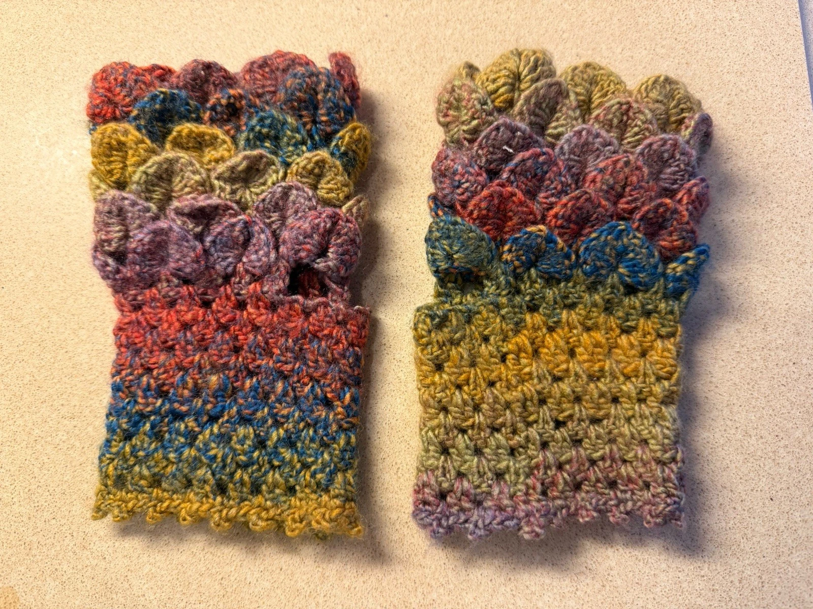 Handmade Crocheted Fingerless Gloves Half Gloves Acrylic NEW Dragon Scales Boho