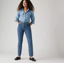 Levi's 501  Original Fit Women's Jeans, Shout Out Stone - Medium Wash NEW