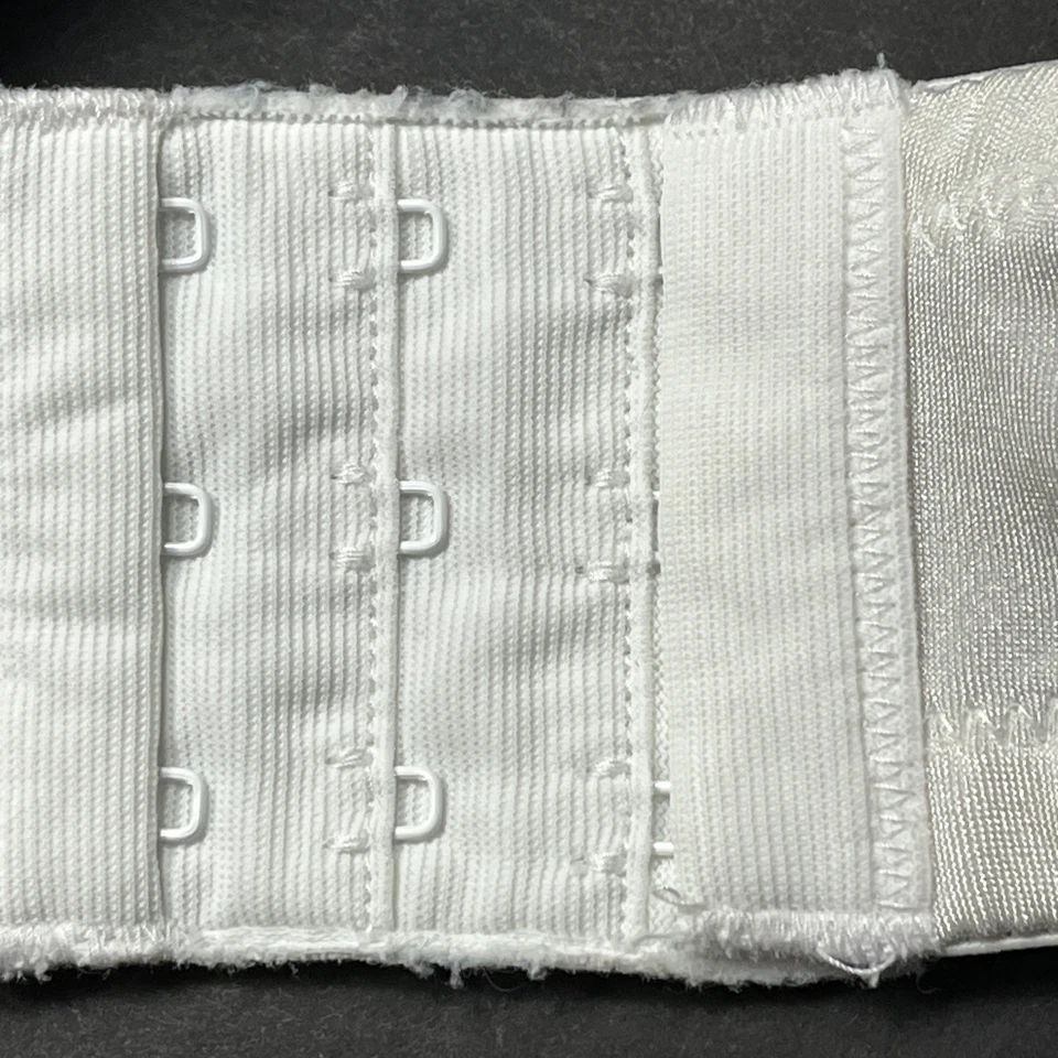 Sujetador Playtex para mujer 42C blanco con aros 5338 Contour Secrets suave elevación copa satinada Foto 3 de 4