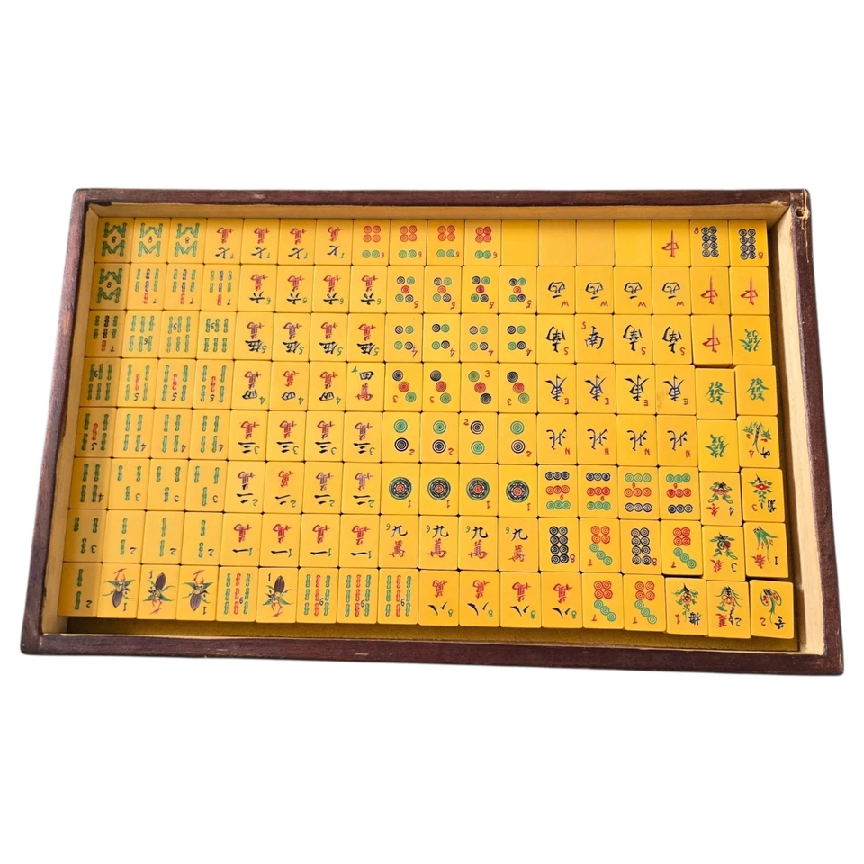 Vintage Mah Jong Butterscotch Bakelite Wafer Back Set Tested 147 Tiles Wood Box - Image 2 of 4