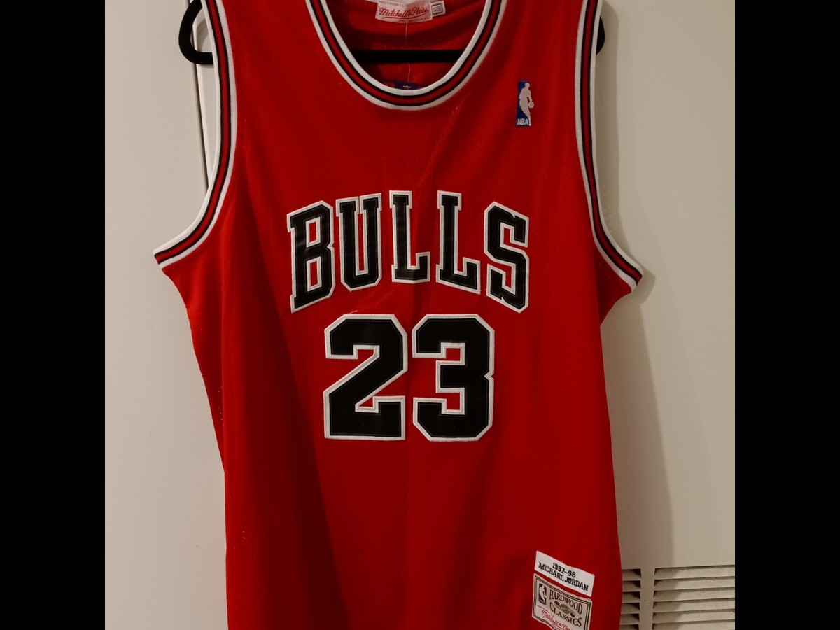 ウェア MITCHELL & NESS MICHAEL JORDAN #23 Michael Jordan #23 Mitchell & Ness Chicago Bulls Red Sewn