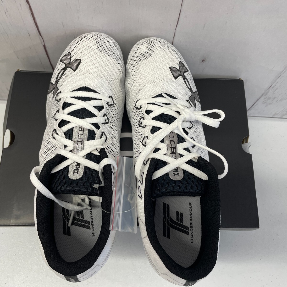 Under Armour Kick Distance 4 Track and Field Shoes M 10.5 