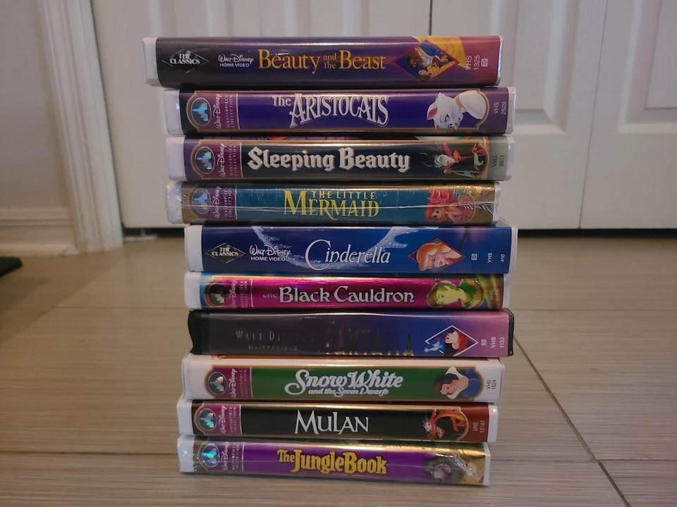Walt Disney Classic Animated films - VHS Clamshells - Lot of 10 Foto 2 de 2