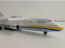 Antonov AN-225 Mriya 1/400 Herpa 562287 Antonov Ан -225 Мрія Antonow Airline