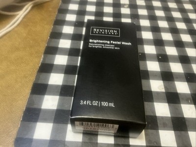 Revision Skincare Brightening Rejuvenating Facial Wash 3.4 fl oz/100 ml NEW