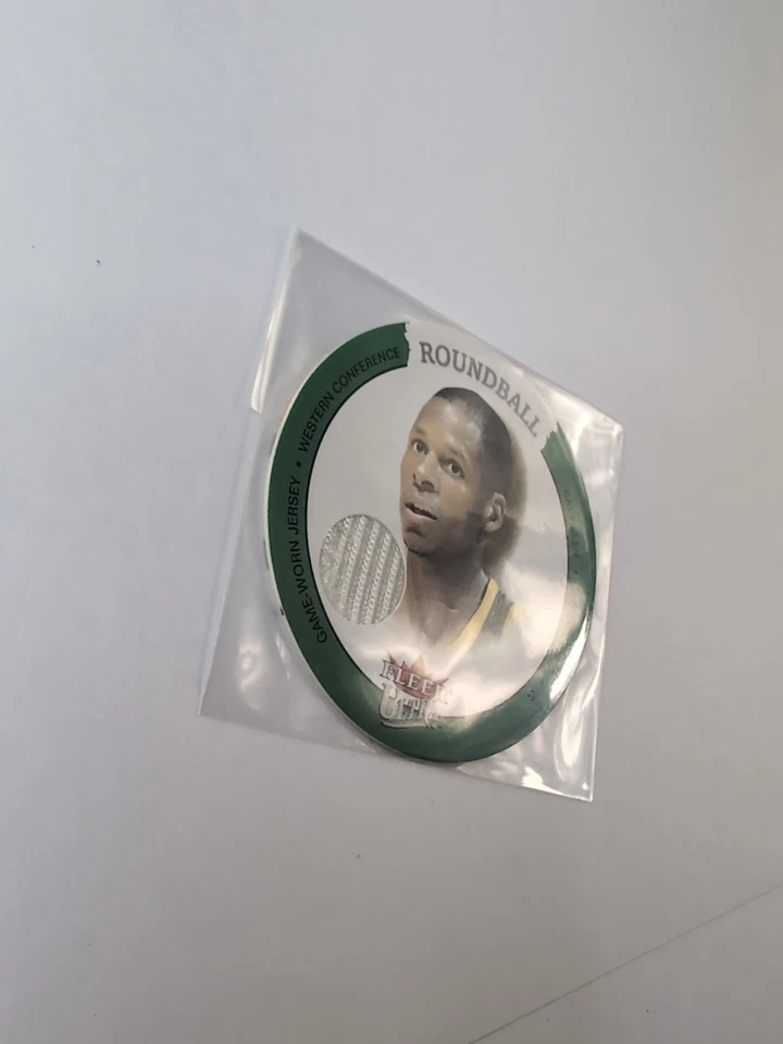 2003-04 Fleer Ultra Roundball Jersey Ray Allen #D-RA HOF - Image 2 of 4