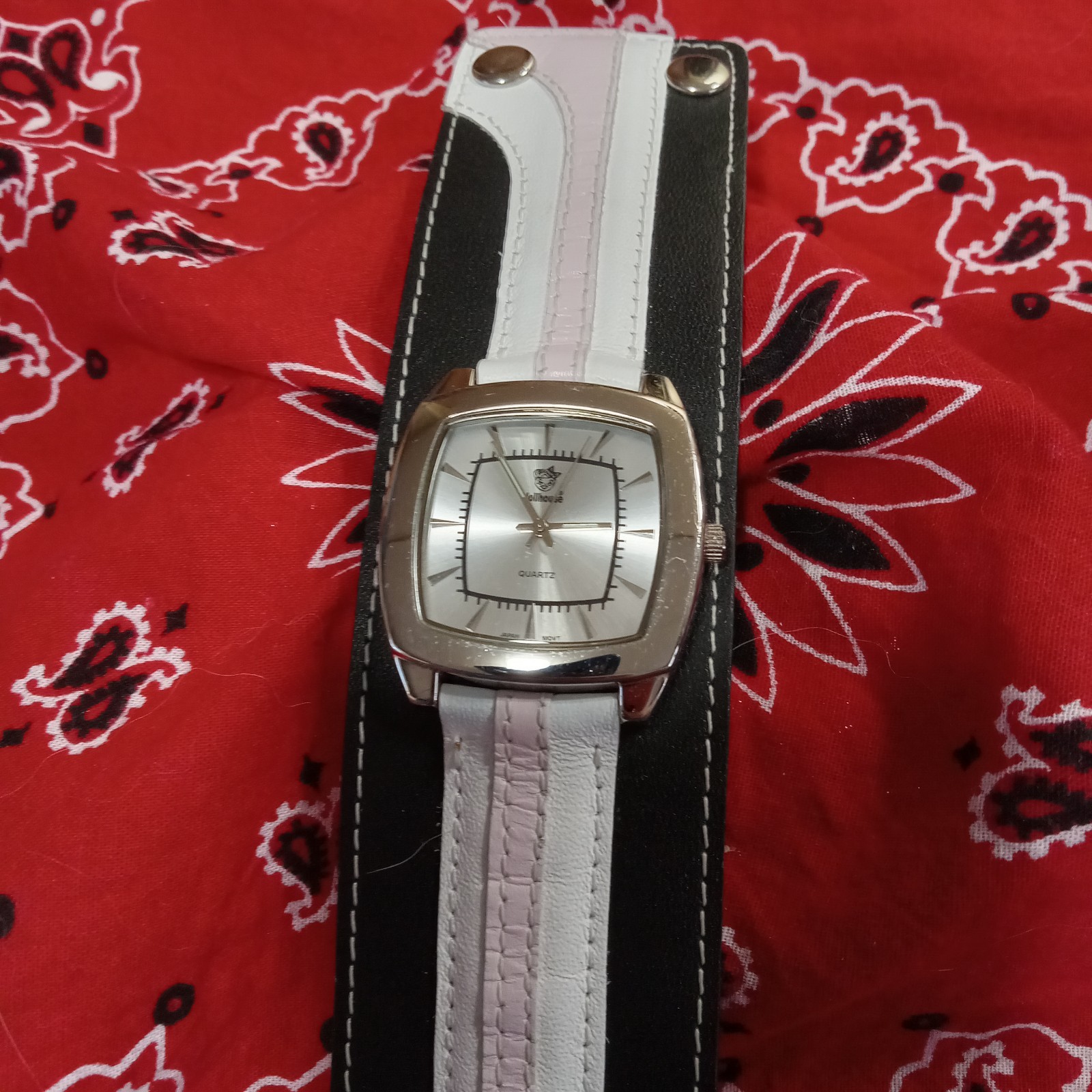 Beautiful Watch - image 2