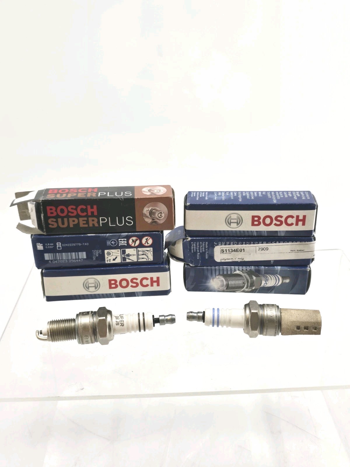 6 Lot - NOS BOSCH SUPER PLUS 7909 SPARK PLUGS WR8LC