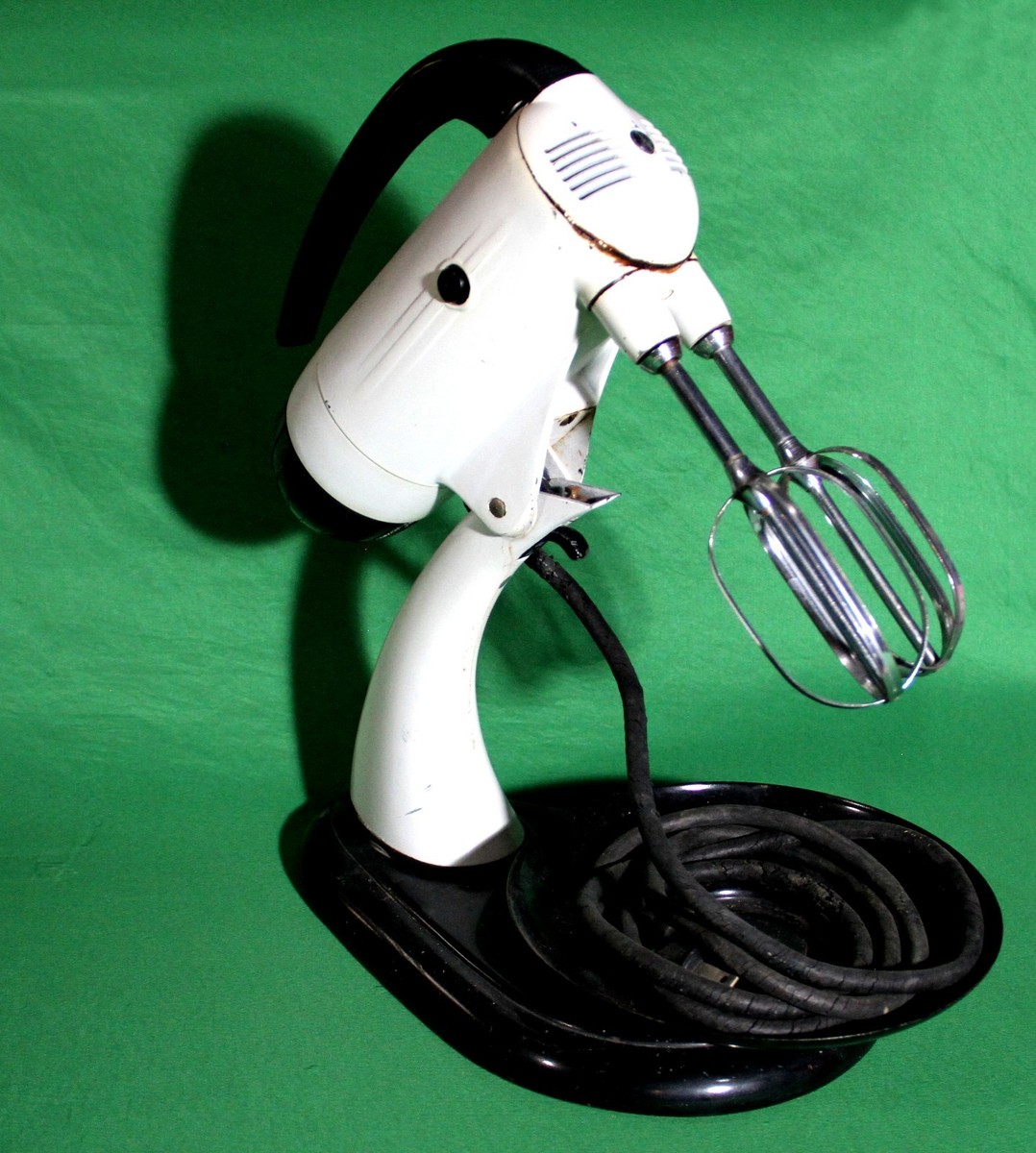 Vintage 1939 Sunbeam Mixmaster Model 7B With Original Beaters | eBay